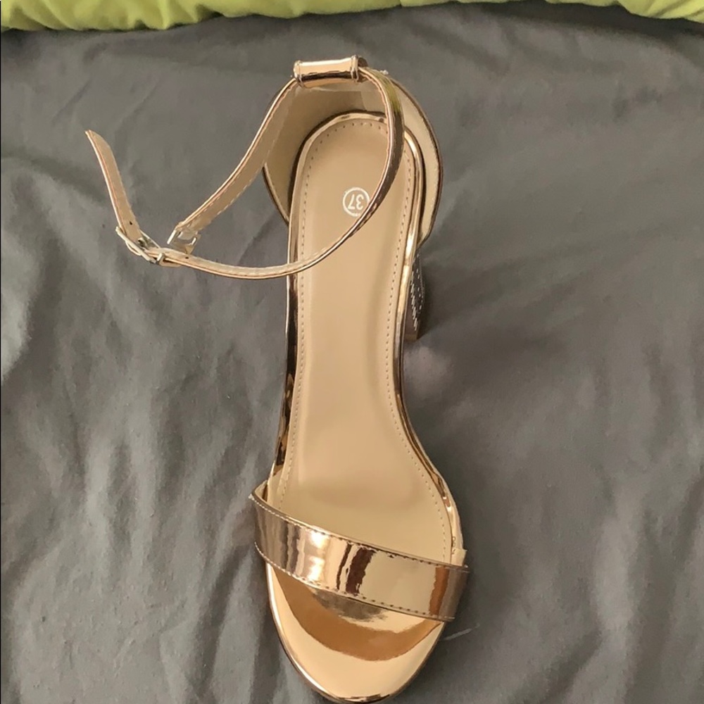 Shoes - Picture 2 of 3